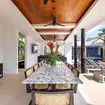 Villa Aqua Seminyak