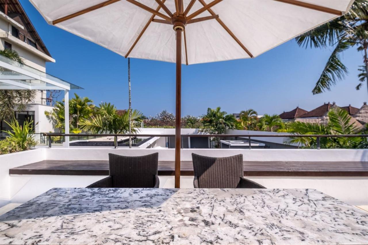 Villa Aqua