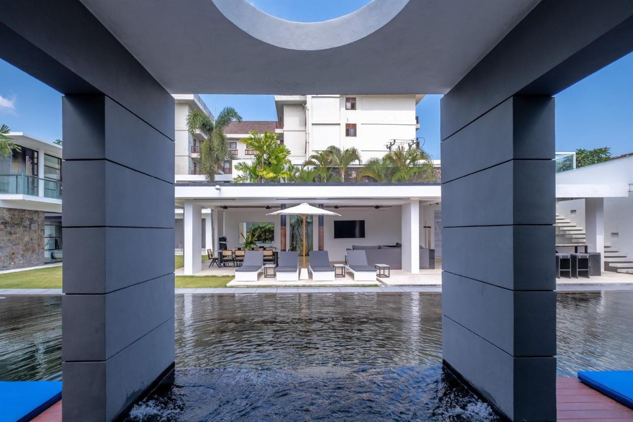 Villa Aqua