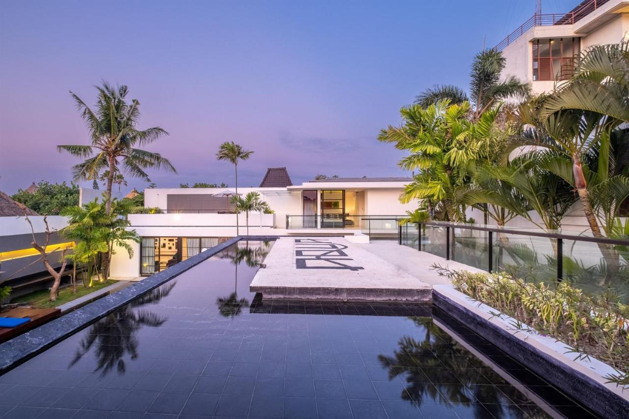 Aqua Villa Seminyak (Bali)
