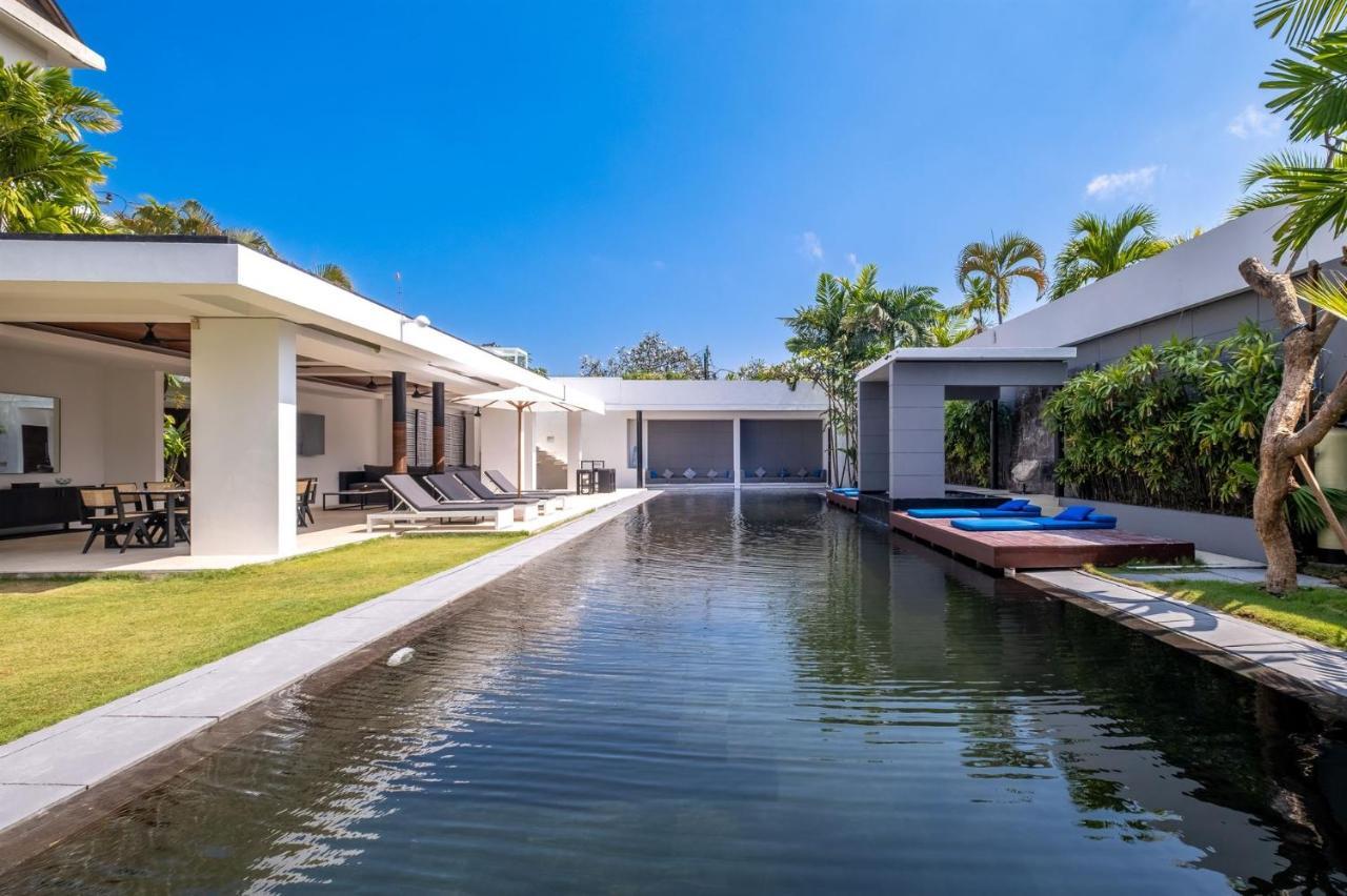 Aqua Villa